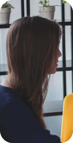 Sideview of a woman | Offshore Outsourcing | Parallel Outsourcing